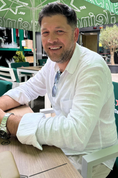 Florin Frumușanu, consultantul tău AIM HOUSE